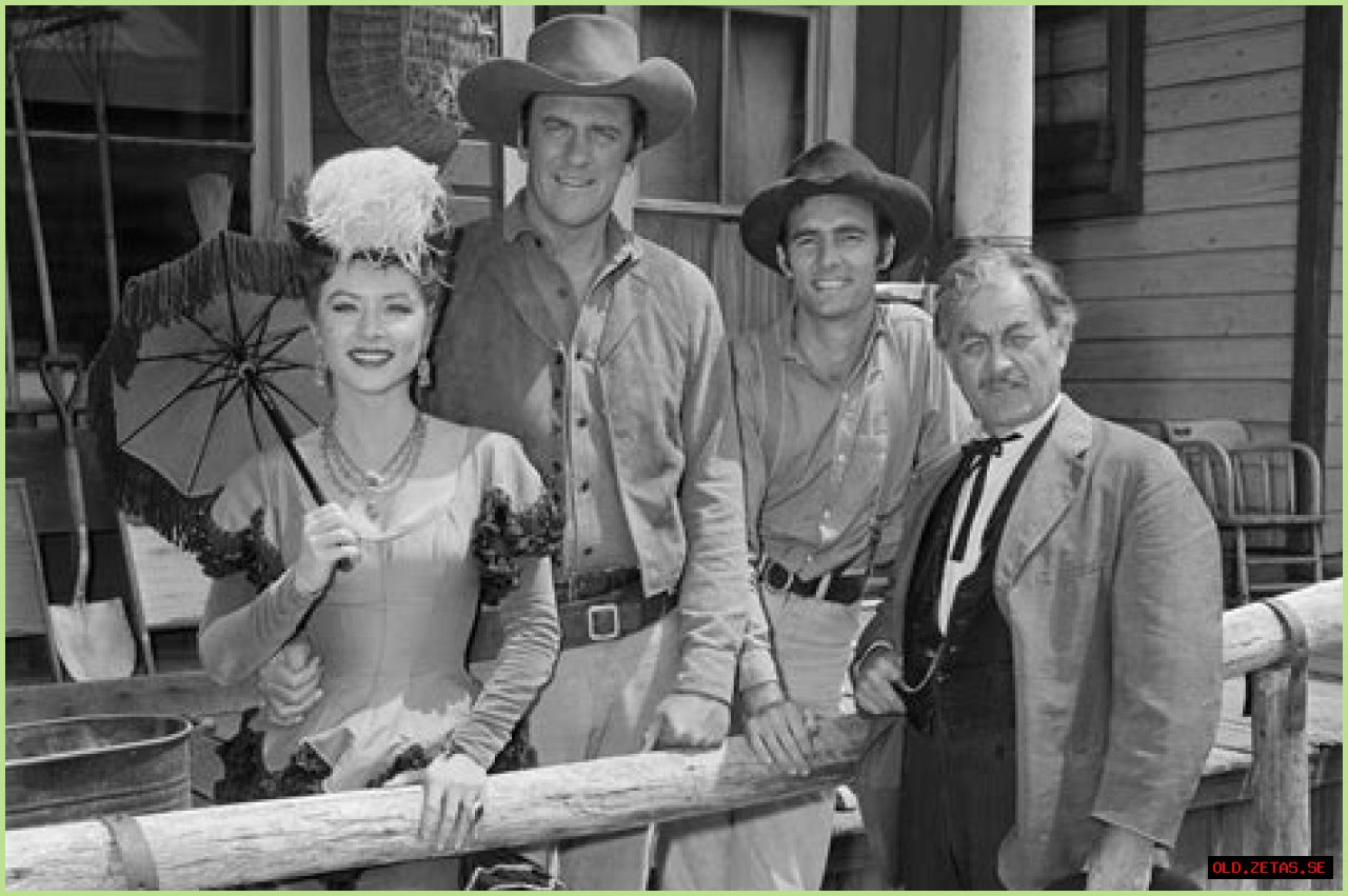 Did James Arness and Dennis Weaver get along?